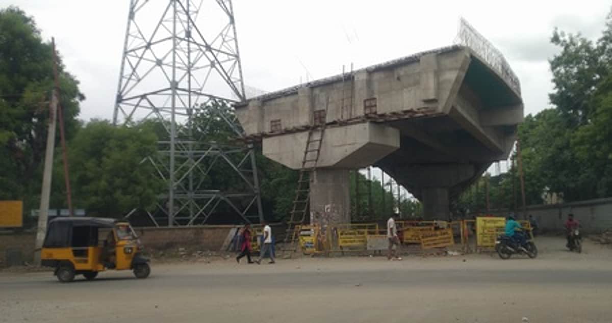 மதுரை- தேனி சாலையில் மேம்பாலம் கட்டுமானப் பணிகள் விரைவுப்படுத்தப்படுமா?