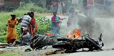 தேர்தல் தொடர்பான வன்முறையில் 10 பேர் பலி: மேற்குவங்க மாநிலத் தேர்தல் ஆணையம்