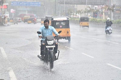 சென்னை - சுற்றுப்புறப் பகுதிகளில் மழை!