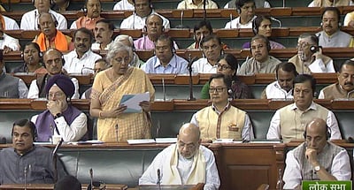 மக்களவையிலிருந்து எதிர்க்கட்சி எம்.பி.க்கள் வெளிநடப்பு!