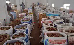 பெருந்துறையில் ரூ.4.01 கோடிக்கு கொப்பரை ஏலம்