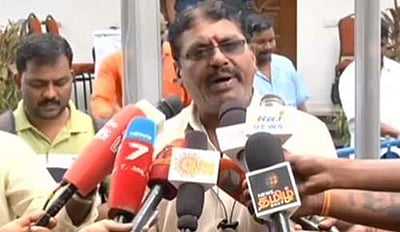 நீட் தேர்வுக்குப் பின்னால் சதி; ரூ. 20 லட்சம் செலவு செய்துள்ளேன்: மாணவியின் தந்தை பேட்டி