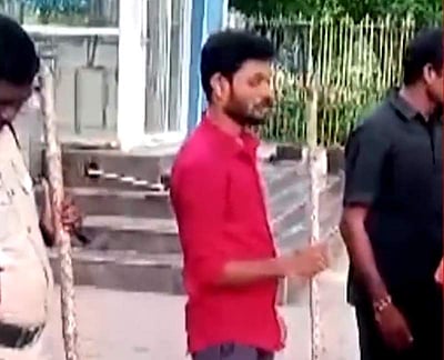 திருப்பதி கோயிலுக்கு செல்வோருக்கு கைத்தடி!