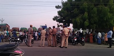 தூத்துக்குடியில் லாரி ஷெட் உரிமையாளா் வெட்டிக்கொலை!