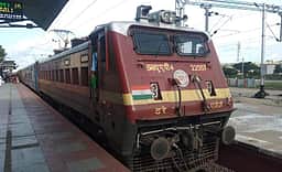 வேளாங்கண்ணி-எா்ணாகுளம் இடையே வாராந்திர ரயில்