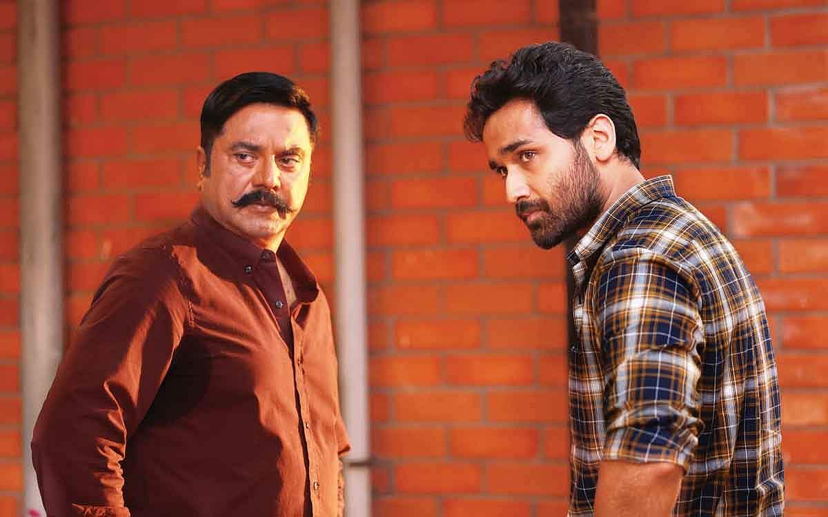 சிலைக் கடத்தல் பின்னணியில் 'பரம்பொருள்'