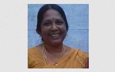 ஈரோட்டில் அரசுப் பள்ளி ஆசிரியை குத்திக் கொலை!