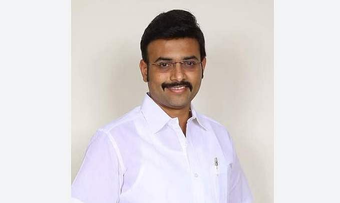வனப்பகுதியை ஆக்கிரமித்து கட்டப்பட்டுள்ள விடுதியில் தங்கியிருந்த அமைச்சர் மதிவேந்தனின் குடும்பத்தால் சர்ச்சை