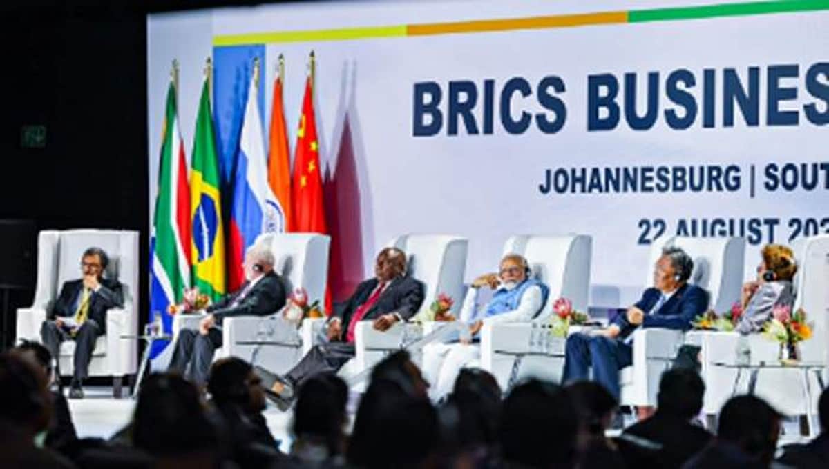 எதிா்பாா்ப்பை உயா்த்தும் ‘பிரிக்ஸ்’!