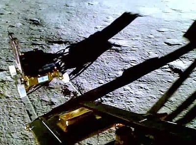 சூரியனை நோக்கி திரும்பியது ரோவரின் சோலார் பேனல்!