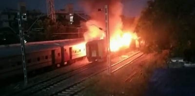 ரயில் தீ விபத்தில் இறந்தோர் குடும்பங்களுக்கு ரூ.10 லட்சம் நிவாரணம்