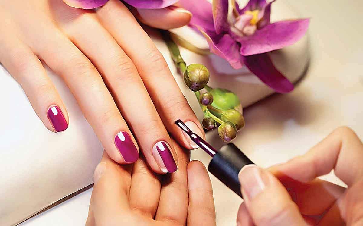 விரல் நகங்களை அழகுபடுத்த..!