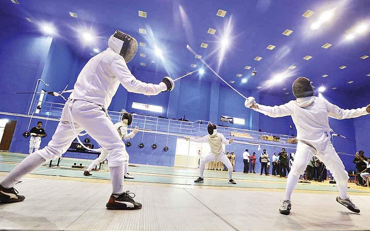 தோள் கொடுக்கும் தோழன்