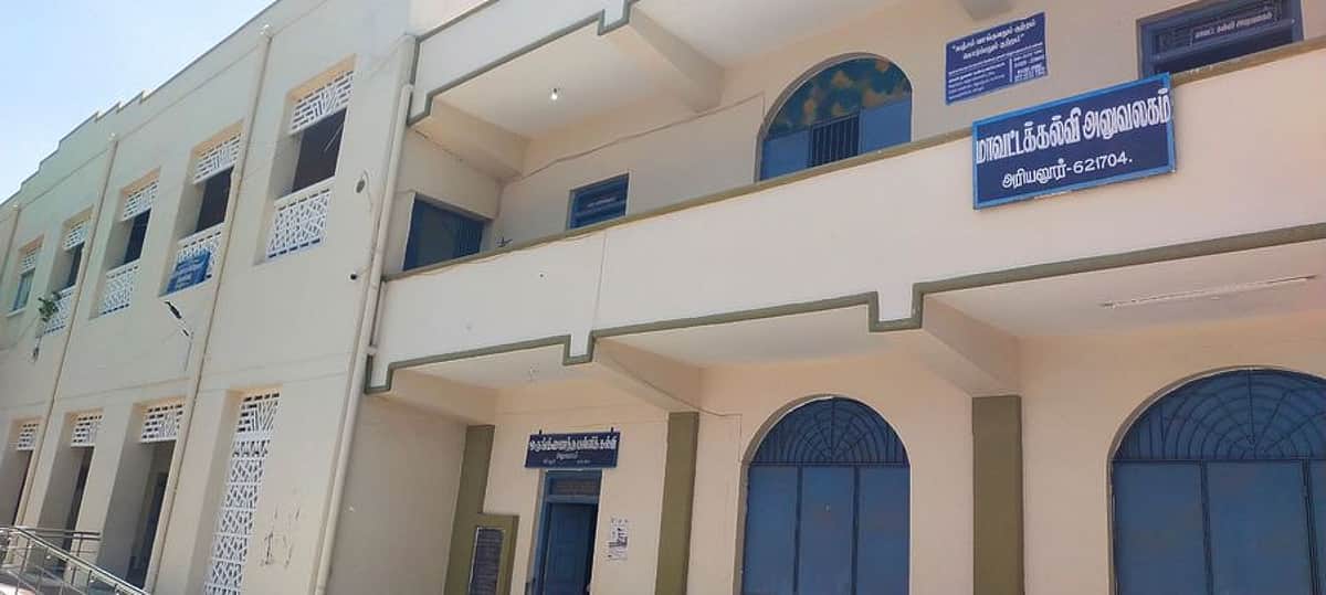 அரியலூரில் பள்ளிக் கட்டடங்களை ஆக்கிரமிக்கும் கல்வி அலுவலகங்கள்!