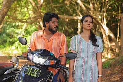 குட் நைட் மணிகண்டனின் புதிய படம்: வைரல் புகைப்படங்கள்!