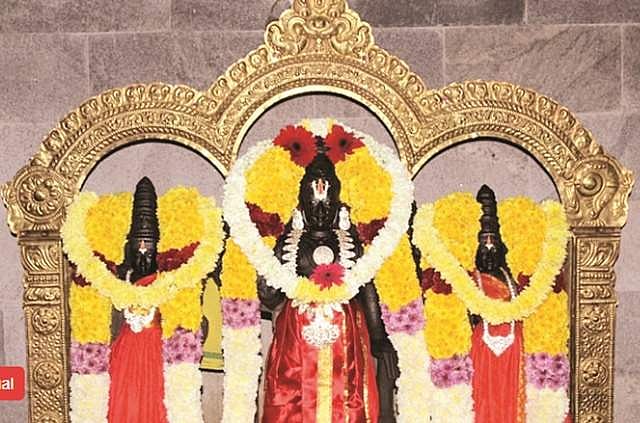 பிள்ளைப் பேறு அருளும்...