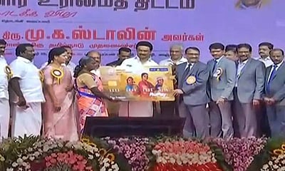 மகளிா் உரிமைத் தொகைத் திட்டம்:  காஞ்சிபுரத்தில் முதல்வா் ஸ்டாலின் தொடங்கி வைத்தார்!