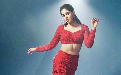 மயக்கும் பிந்து மாதவியின் சமீபத்திய புகைப்படங்கள்