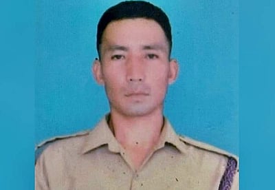 மணிப்பூரில் விடுப்பில் சென்ற ராணுவ வீரர் கடத்தப்பட்டு சுட்டுக் கொலை