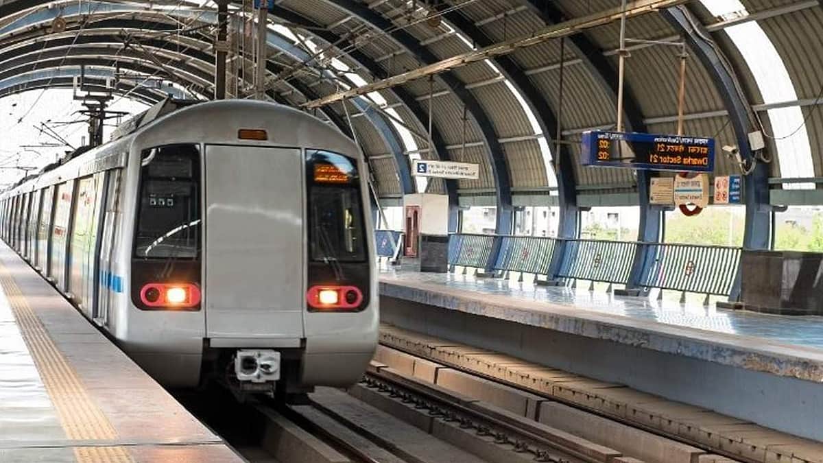 விமான நிலைய விரைவு வழித்தடத்தில் இன்று முதல் மணிக்கு 120 கி.மீ வேகத்தில் மெட்ரோ ரயில் சேவை