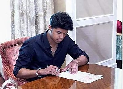 ஜேசன் சஞ்சய் படத்தின் நாயகன் இவர்தானா?