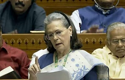 மகளிர் இடஒதுக்கீடு மசோதா ராஜீவ் காந்தியின் கனவு: சோனியா காந்தி பேச்சு