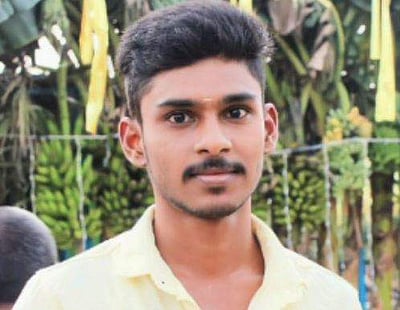 சேலம்: கல்லூரியில் மாணவர் தூக்கிட்டு தற்கொலை