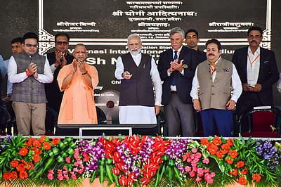 வாராணசியில் சர்வதேச கிரிக்கெட் மைதானத்துக்கு பிரதமர் மோடி அடிக்கல்!