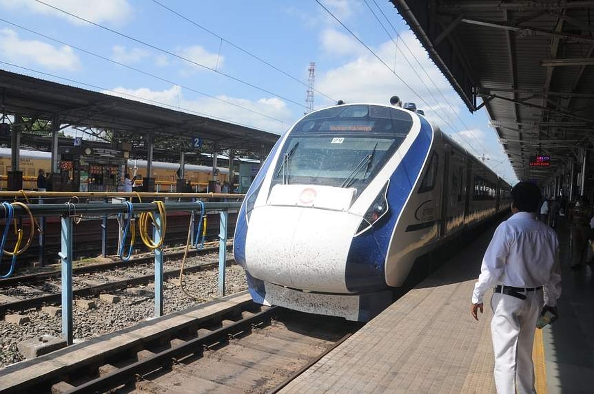 நெல்லை உள்ளிட்ட 9 வந்தே பாரத் விரைவு ரயில்கள்: இன்று பிரதமா் தொடங்கி வைக்கிறாா்