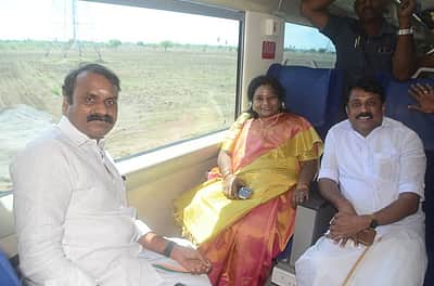 பாஜகவின் எல். முருகன், தமிழிசை, நயினார் நாகேந்திரன் பின்னடைவு 