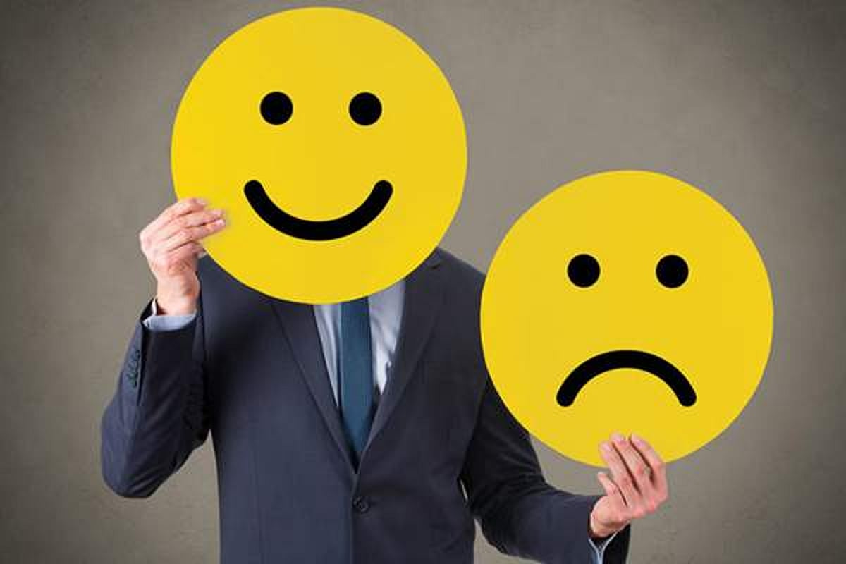 தீதும் நன்றும் பிறா்தர வாரா