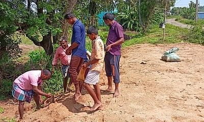 மகாத்மாவுக்காக காத்திருக்கிறோமா?