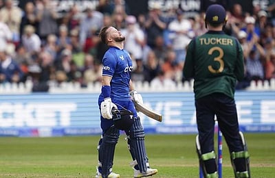 பென் டக்கெட் சதம் வீண்: மழையால் கைவிடப்பட்ட இங்கிலாந்து -அயர்லாந்து போட்டி! 