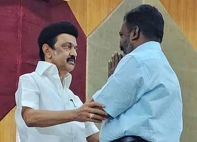 திமுக கூட்டணியில் விசிக தொடரும்: வன்னி அரசு ட்வீட்