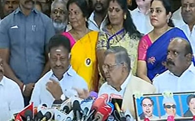 முதல்வர் வேட்பாளர் விவகாரத்தால் கூட்டணி முறிவு: ஓபிஎஸ் அணி