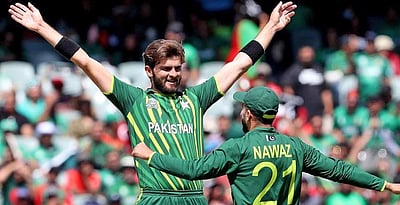 இந்திய அணியின் முதுகெலும்பு விராட்: பாகிஸ்தான் வேகப் பந்துவீச்சாளர் 