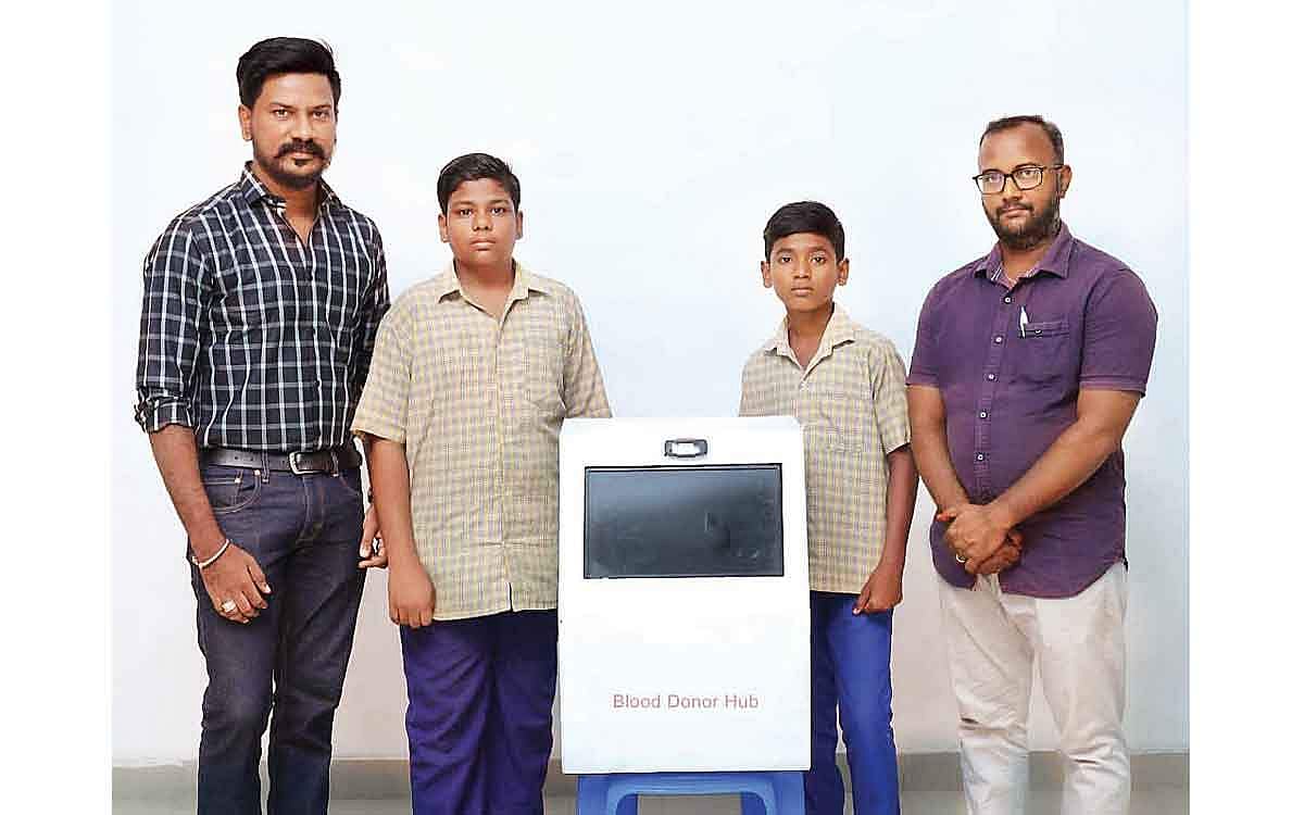 ரத்த தானத்துக்கு வழிகாட்டும் இயந்திரம்