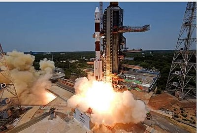 உயிா்த்தெழுகிறது பாரதம்: விண்வெளி ஆய்வுகள் குறித்த தலையங்கம்