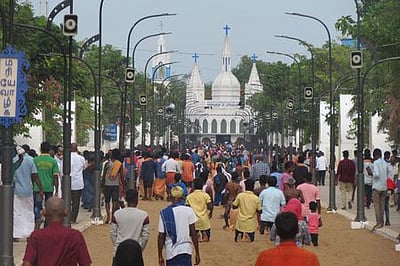 வேளாங்கண்ணி பெரிய தோ் பவனி: காலை முதலே குவிந்து வரும் பக்தர்கள்!