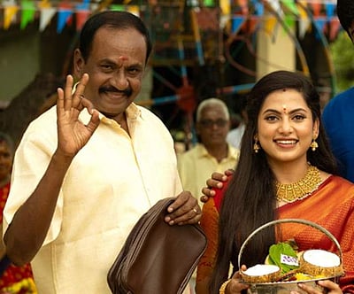 மாரிமுத்து இடத்தை யாராலும் நிரப்ப முடியாது: எதிர்நீச்சல் நாயகி உருக்கம்!