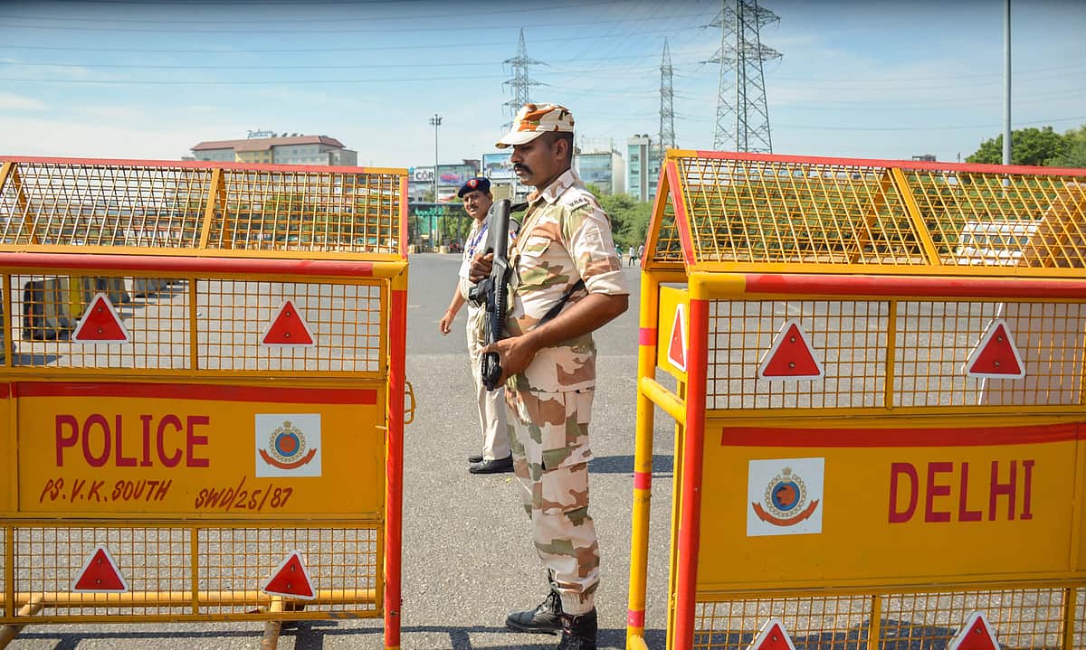 பலத்த பாதுகாப்பு வளையத்திற்குள் தலைநகரம்! ஏராளமான போலீஸாா் குவிப்பு
