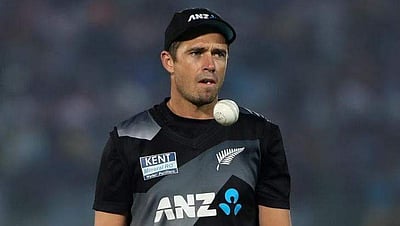முதல் ஒருநாள் போட்டி: இங்கிலாந்துக்கு எதிராக நியூசிலாந்து பந்துவீச்சு!