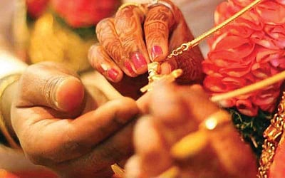 தீர்க்க சுமங்கலி பவ..