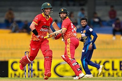 கடைசி ஒருநாளிலும் மழை: ஓவர்கள் குறைக்கப்பட்டு நடைபெறும் இலங்கை - ஜிம்பாப்வே போட்டி!