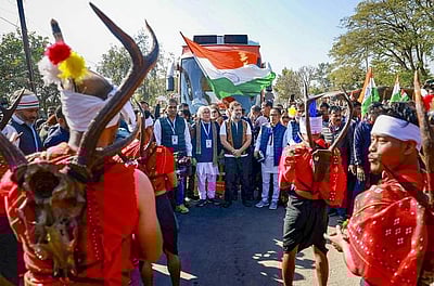 மணிப்பூரில் 7-8 அமைப்புகள் ராகுல் காந்தியை சந்தித்தனர்: ஜெய்ராம் ரமேஷ்