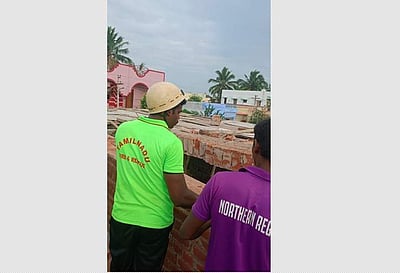 நெல்லையில் வீட்டின் சுவர் இடிந்து விழுந்ததில் தொழிலாளி பலி