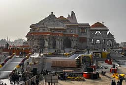 ராமா் கோயில் நன்கொடை முறைகேடு: பிரதமா் மோடிக்கு கேஜரிவால் கேள்வி