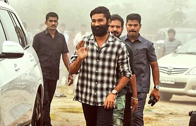 தனுஷ் 51 படத்தில் இணைந்த பாலிவுட் நடிகர்!