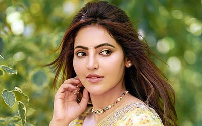 அதுல்யா ரவி கியூட் லுக் ஸ்டில்ஸ்