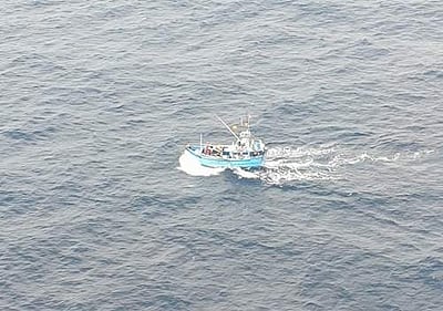 கடற்கொள்ளையர்களால் சிறைப்பிடிக்கப்பட்ட இலங்கை மீனவர்களை மீட்க இந்தியா உதவி!